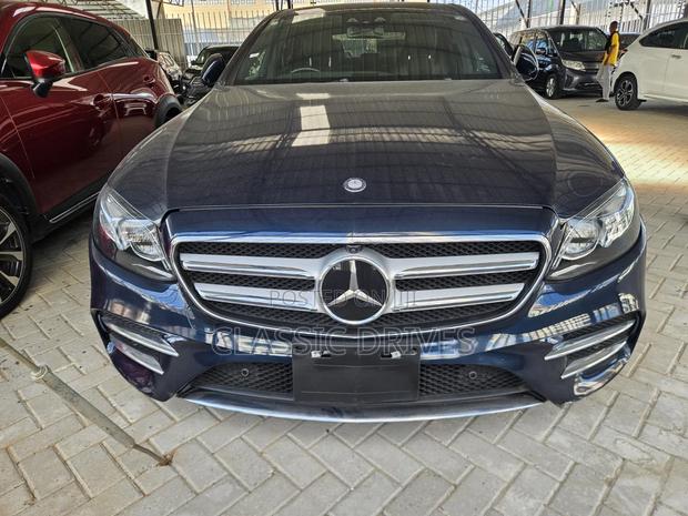 Mercedes-Benz E250 2019 Blue