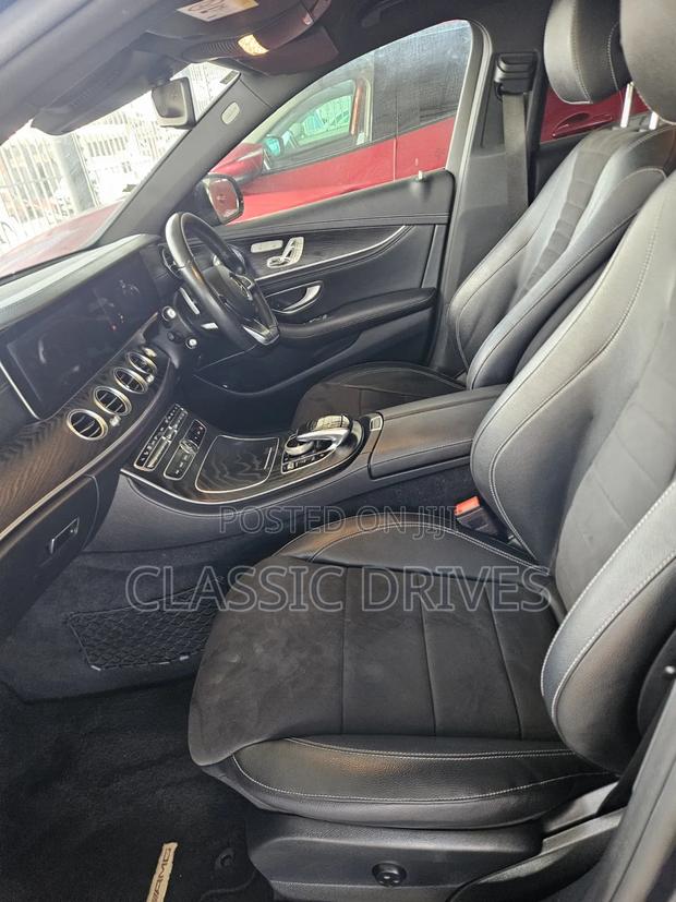 Mercedes-Benz E250 2019 Blue
