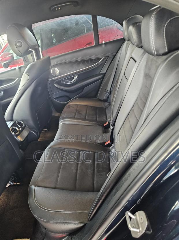 Mercedes-Benz E250 2019 Blue