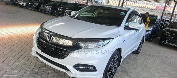 Honda Vezel 2019 White