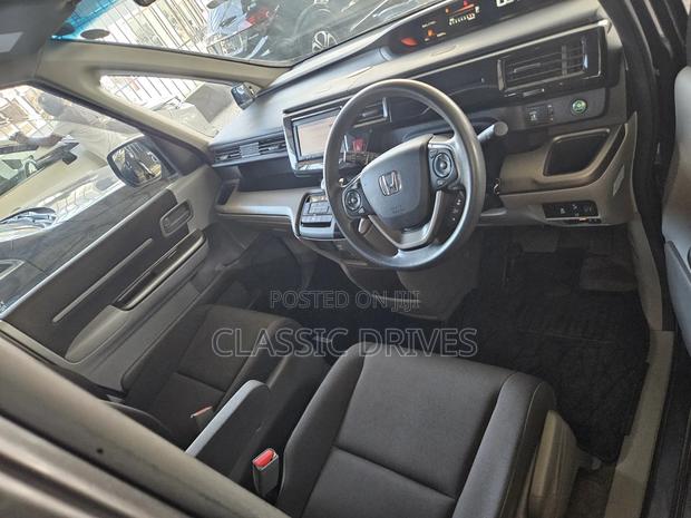Honda Stepwgn 2019 Gray