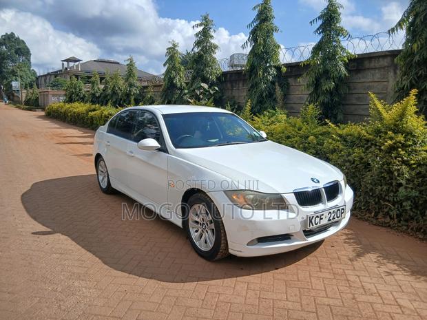 BMW 320i 2008 White