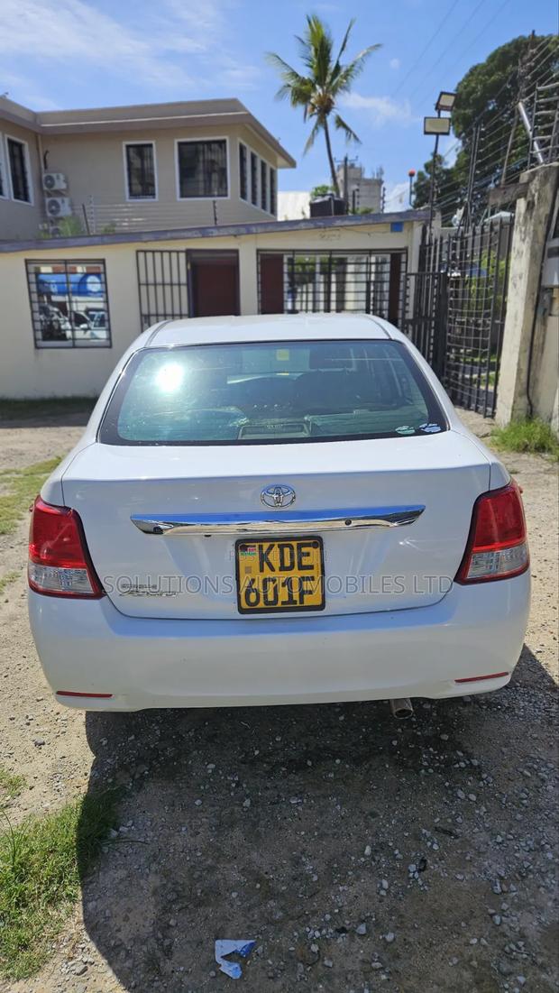 Toyota Axio 1.5 G 2WD 2015 White