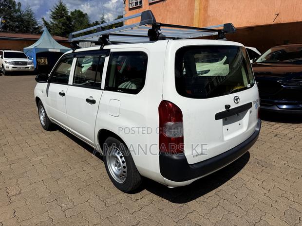 Toyota Probox 1.5 DX 2WD 2020 White