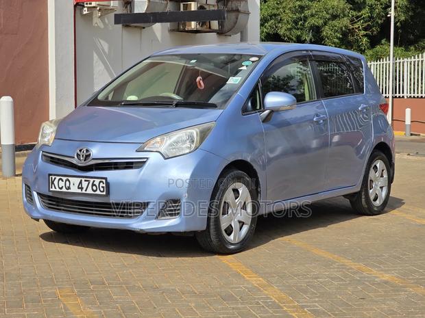Toyota Ractis 2012