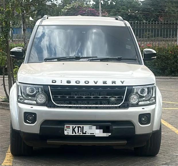 Land Rover Discovery 2015 Silver