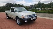 Nissan Hardbody 2013 Gold for sale