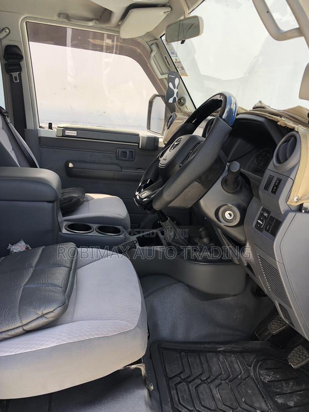Toyota Land Cruiser 2025 White