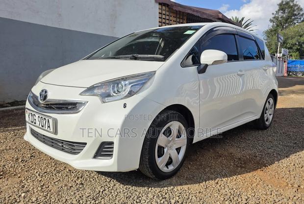 Toyota Ractis 2014 White