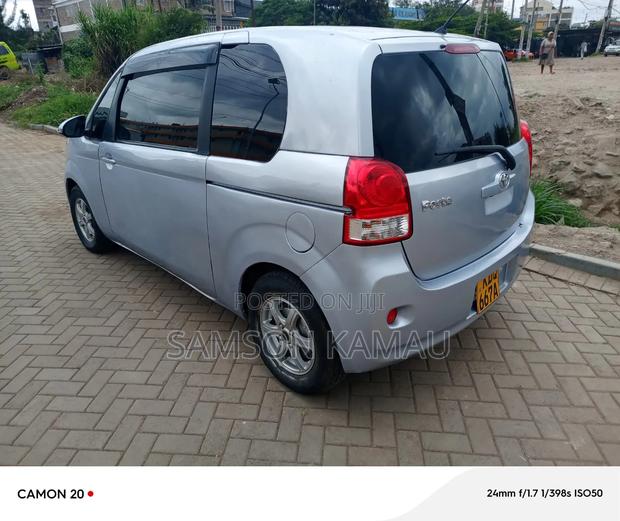 Toyota Porte 2015 Silver