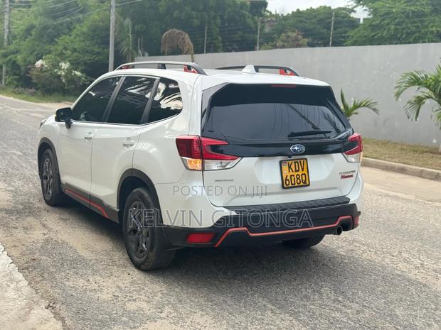 Subaru Forester 2019 White
