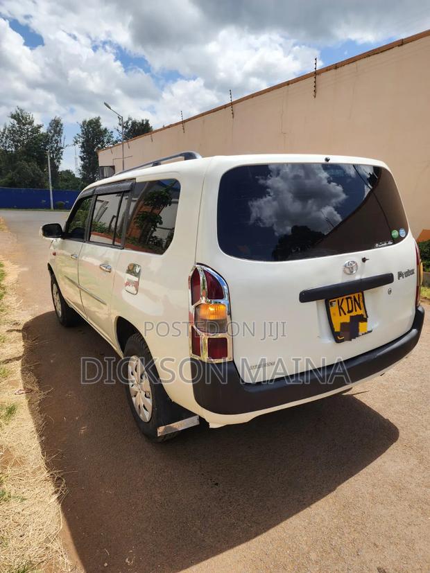 Toyota Probox 1.5 DX Comfort 2WD 2016 White