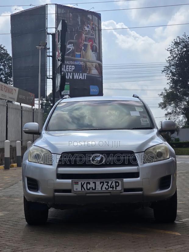 Toyota RAV4 2010