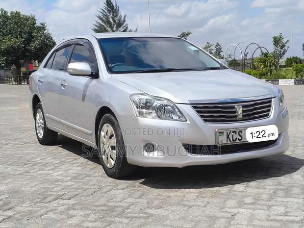 Toyota Premio 2011 Silver