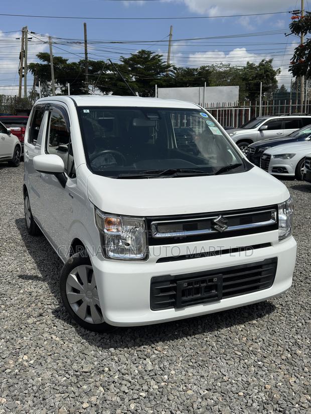Suzuki Wagon R 2019 White