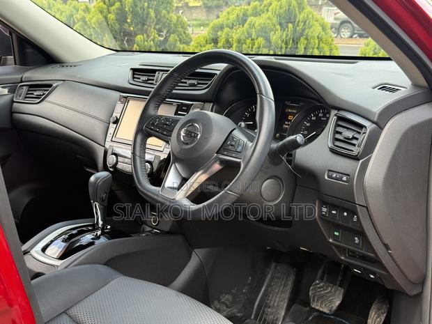 Nissan X-Trail 2.0 Hybrid FWD 2019 Red