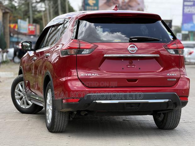 Nissan X-Trail 2.0 Hybrid FWD 2019 Red