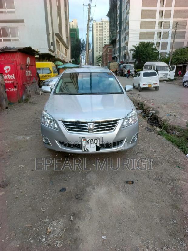 Toyota Premio 2012 Silver