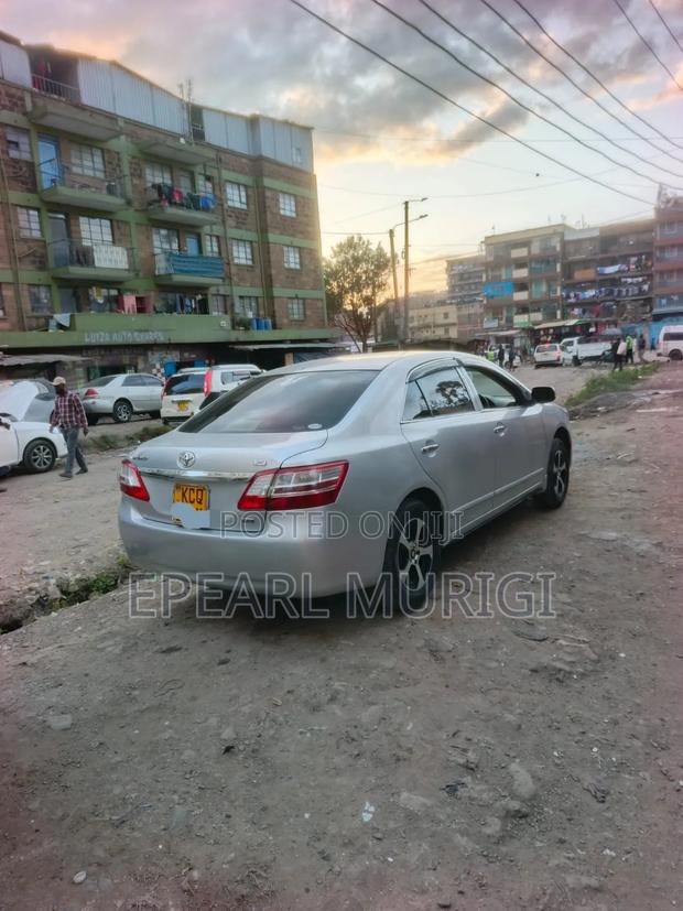 Toyota Premio 2012 Silver