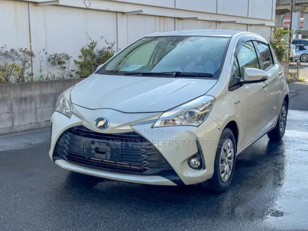 Toyota Vitz 2019 White