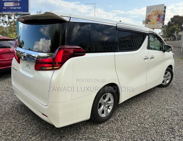 Toyota Alphard 2.5 Petrol FWD 2019 Pearl