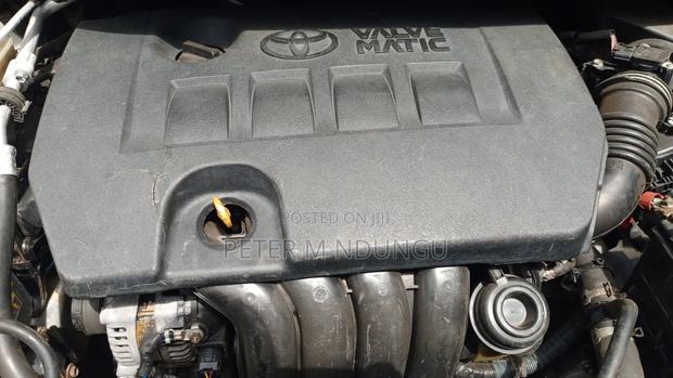 Toyota Wish 2012 Silver