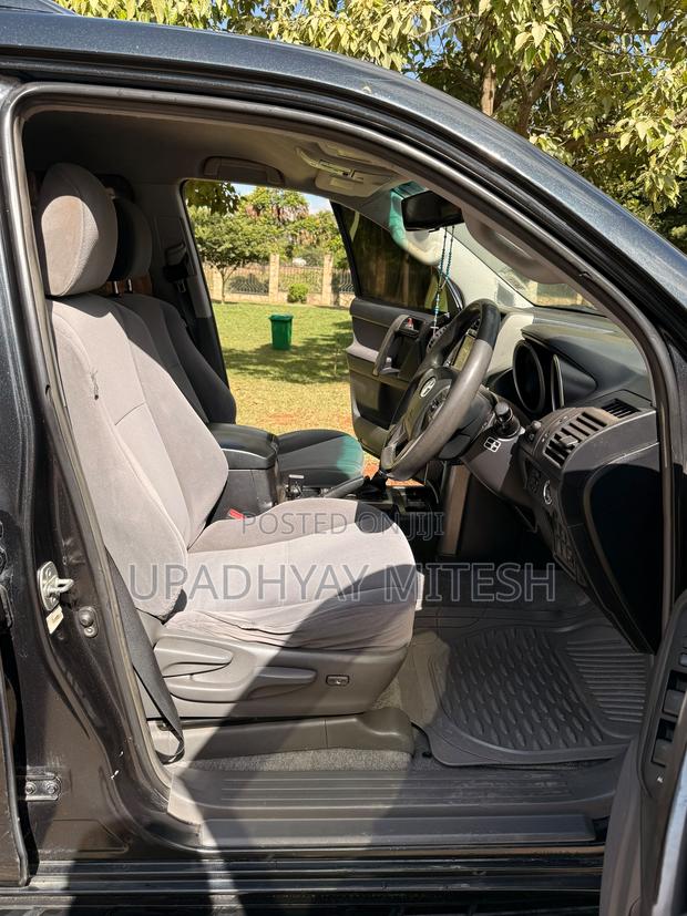 Toyota Land Cruiser Prado 2010 Black