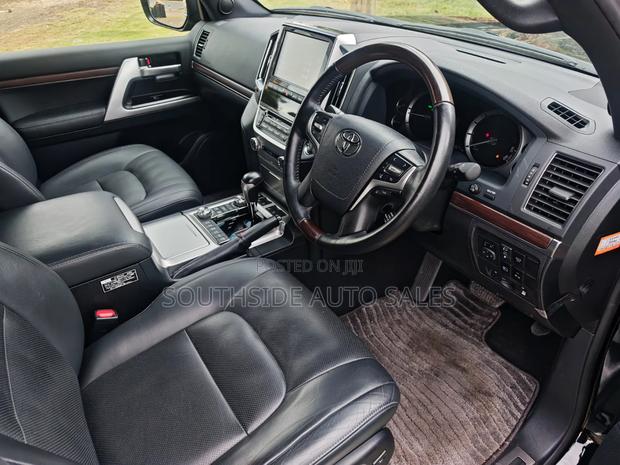Toyota Land Cruiser 2019 Black