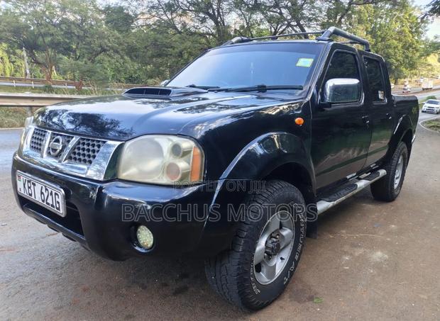 Nissan Hardbody 2011 Black