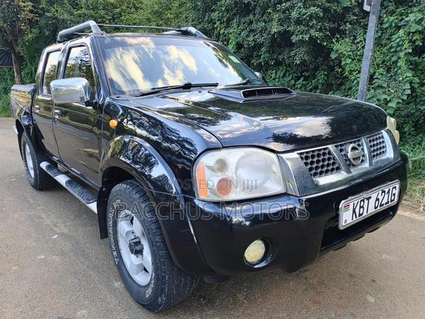 Nissan Hardbody 2011 Black
