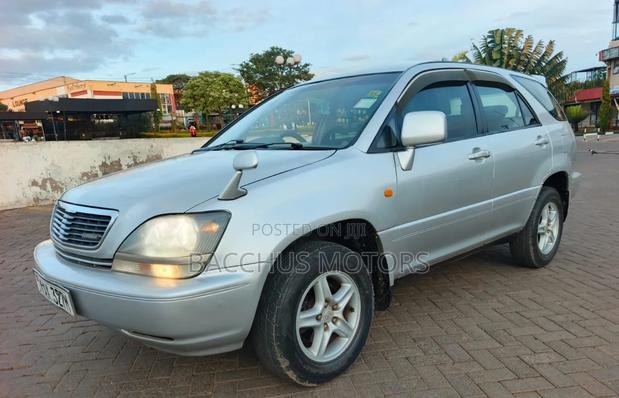 Toyota Harrier 2003 Silver