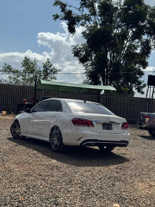 Mercedes-Benz E250 2016 Pearl