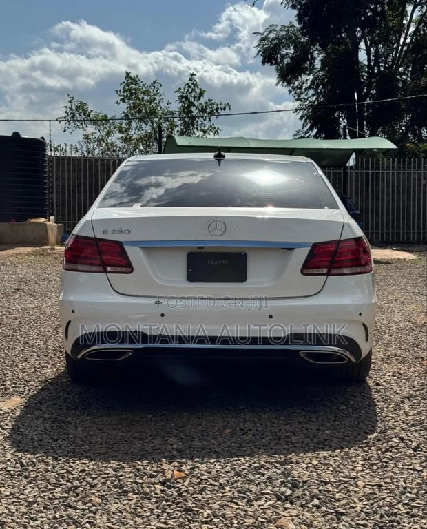 Mercedes-Benz E250 2016 Pearl