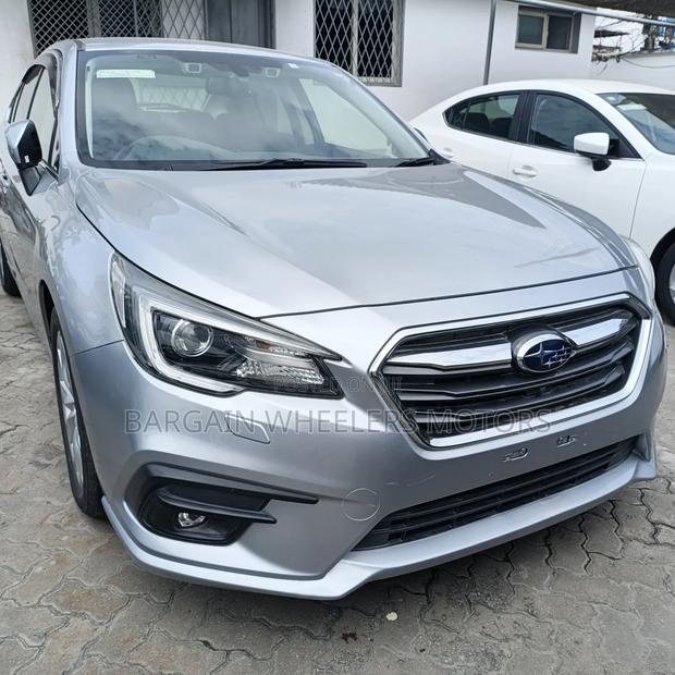 Subaru Legacy 2019 Silver