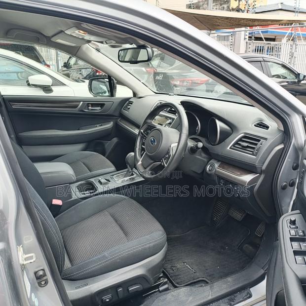 Subaru Legacy 2019 Silver