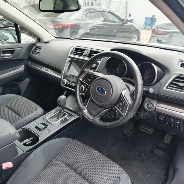 Subaru Legacy 2019 Silver