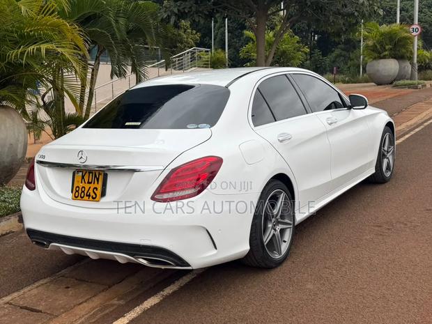 Mercedes-Benz C200 2016 White