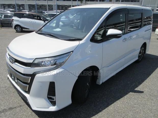 Toyota Noah 2020 White
