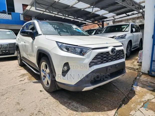 Toyota RAV4 TRD Off Road AWD 2020 White
