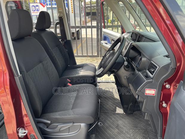 Toyota Roomy 1.0 FWD 2019 Red