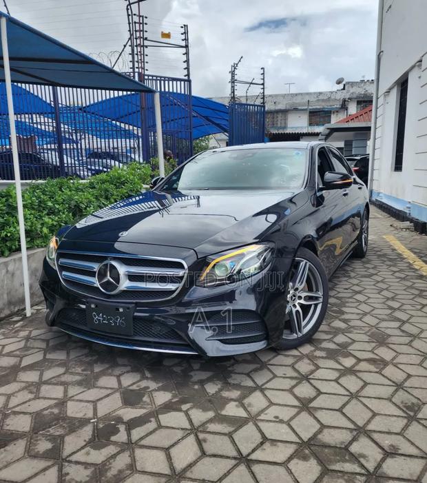 Mercedes-Benz E200 2019 Black