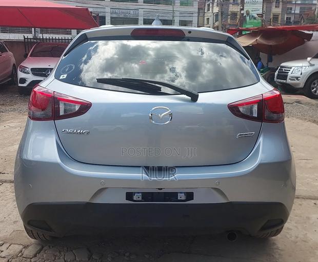 Mazda Demio 2019 Silver