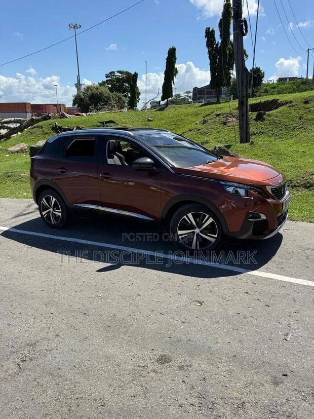 Peugeot 3008 2018 Brown