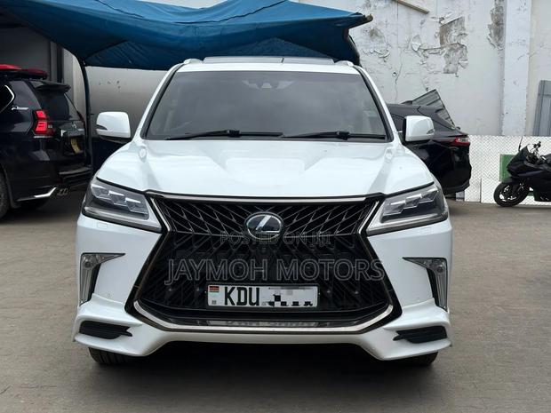 Lexus LX 2017 Pearl
