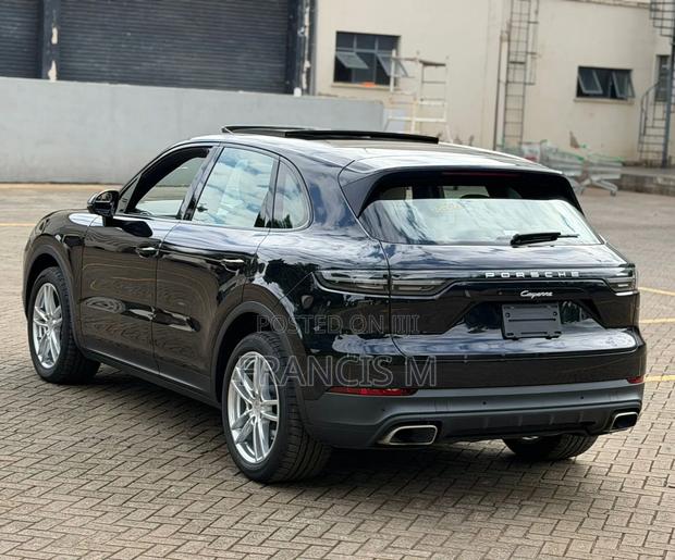 Porsche Cayenne 2019 Black