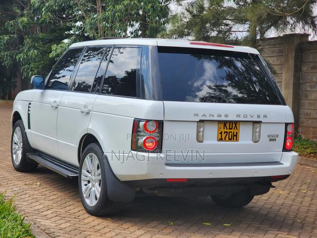 Land Rover Range Rover Vogue 2010 White