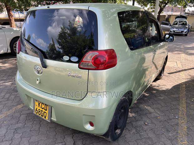 Toyota Porte 2007 Gray