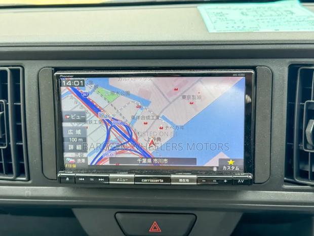 Toyota Passo 2019 Silver