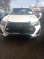 Toyota Hilux 2021 White for sale