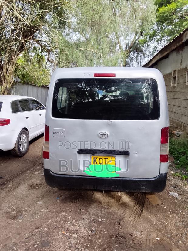 Toyota TownAce 2011 Silver